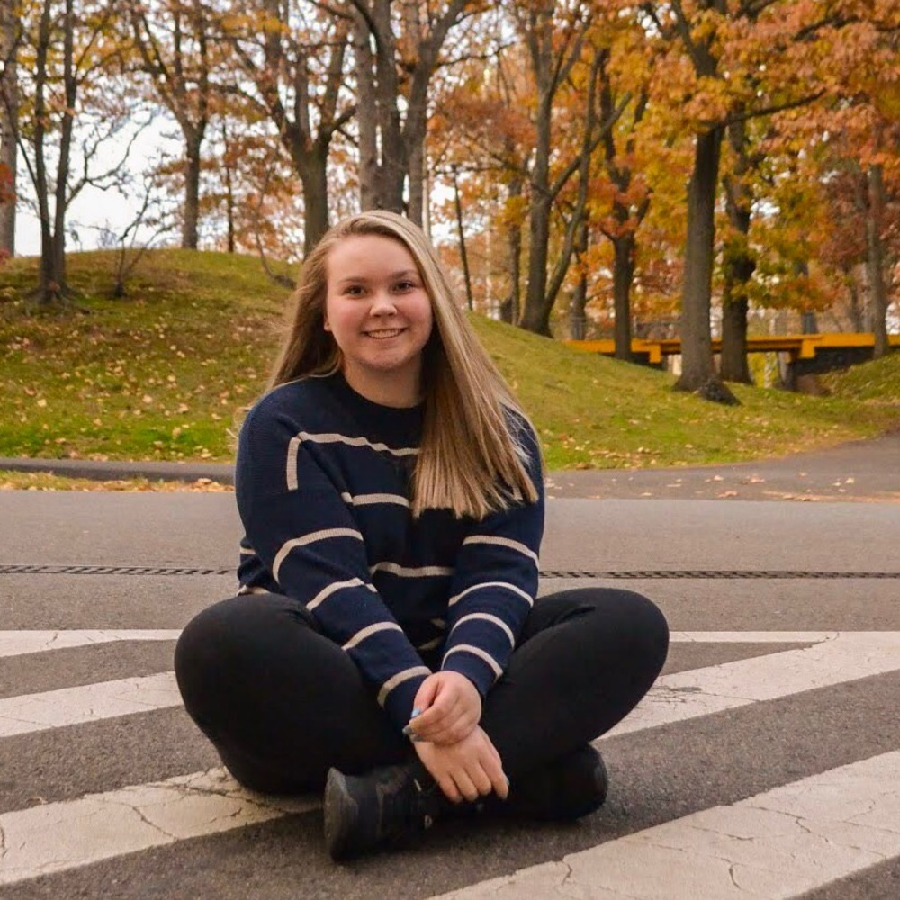 Meet your Posher, Faith